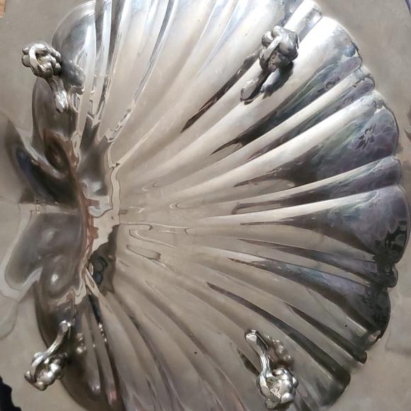 Queen Victoria Silverplate Clam Shell Dish Serving Platter Tray Grapes - Picture 6 of 8